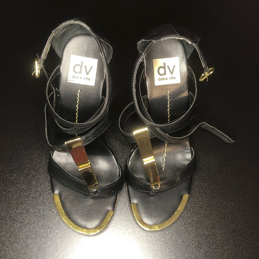 DV Dolce Vita wedge